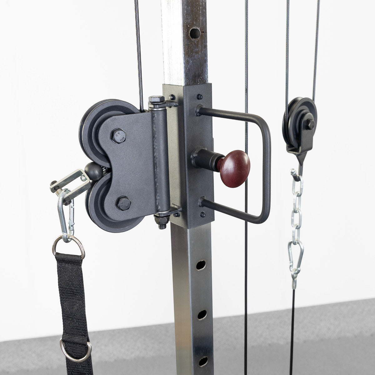 Best Fitness BFFT10B Functional Trainer cable close up