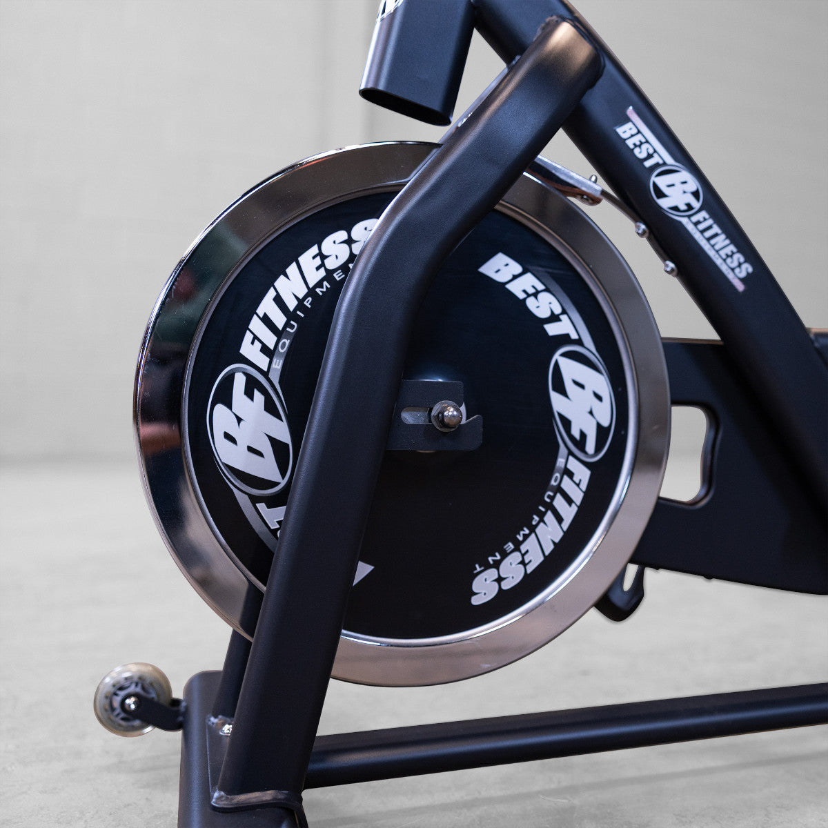 Body-Solid Best Fitness BFSB5B Indoor Training Cycle closeup