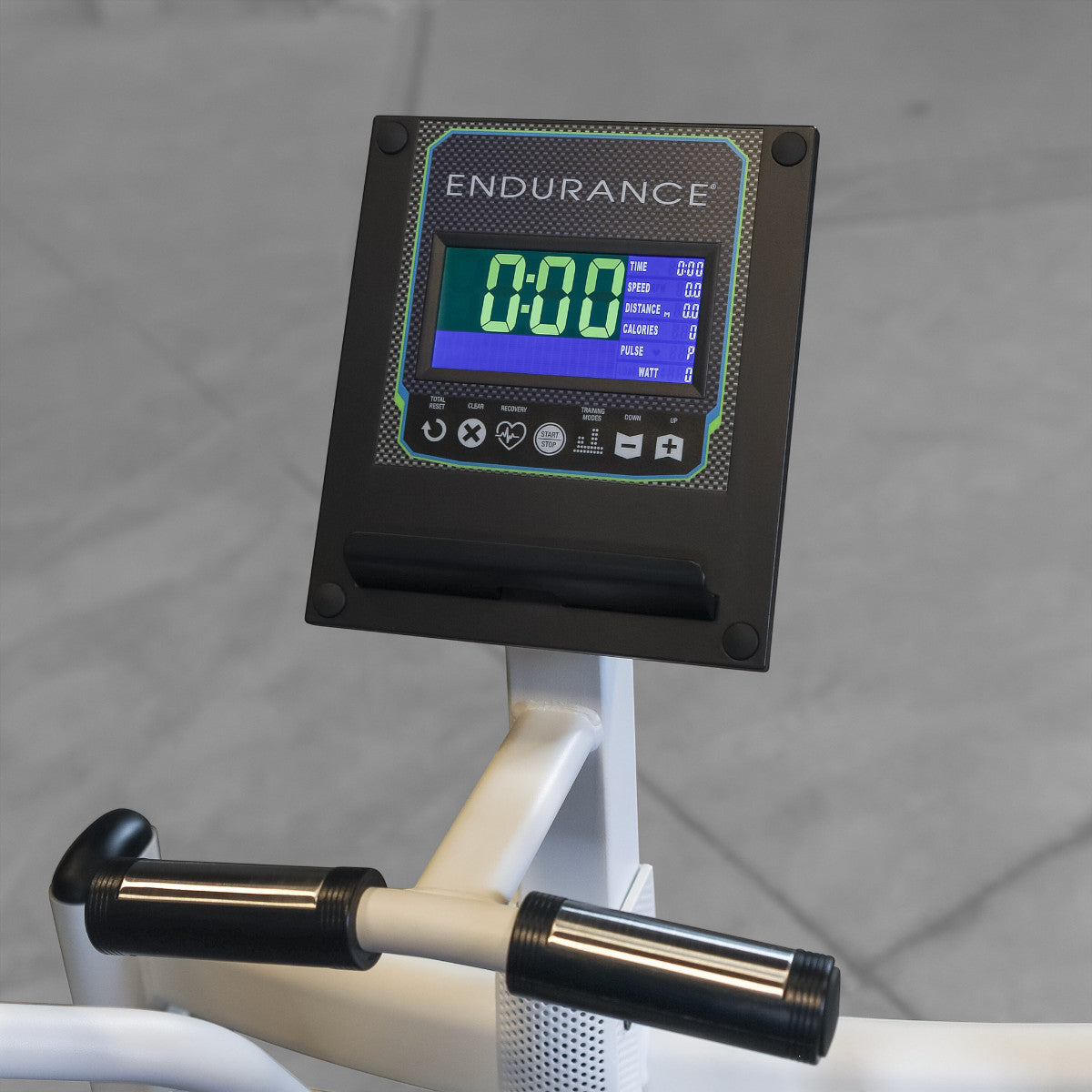 Body-Solid Endurance E100 Center Drive Elliptical Trainer display
