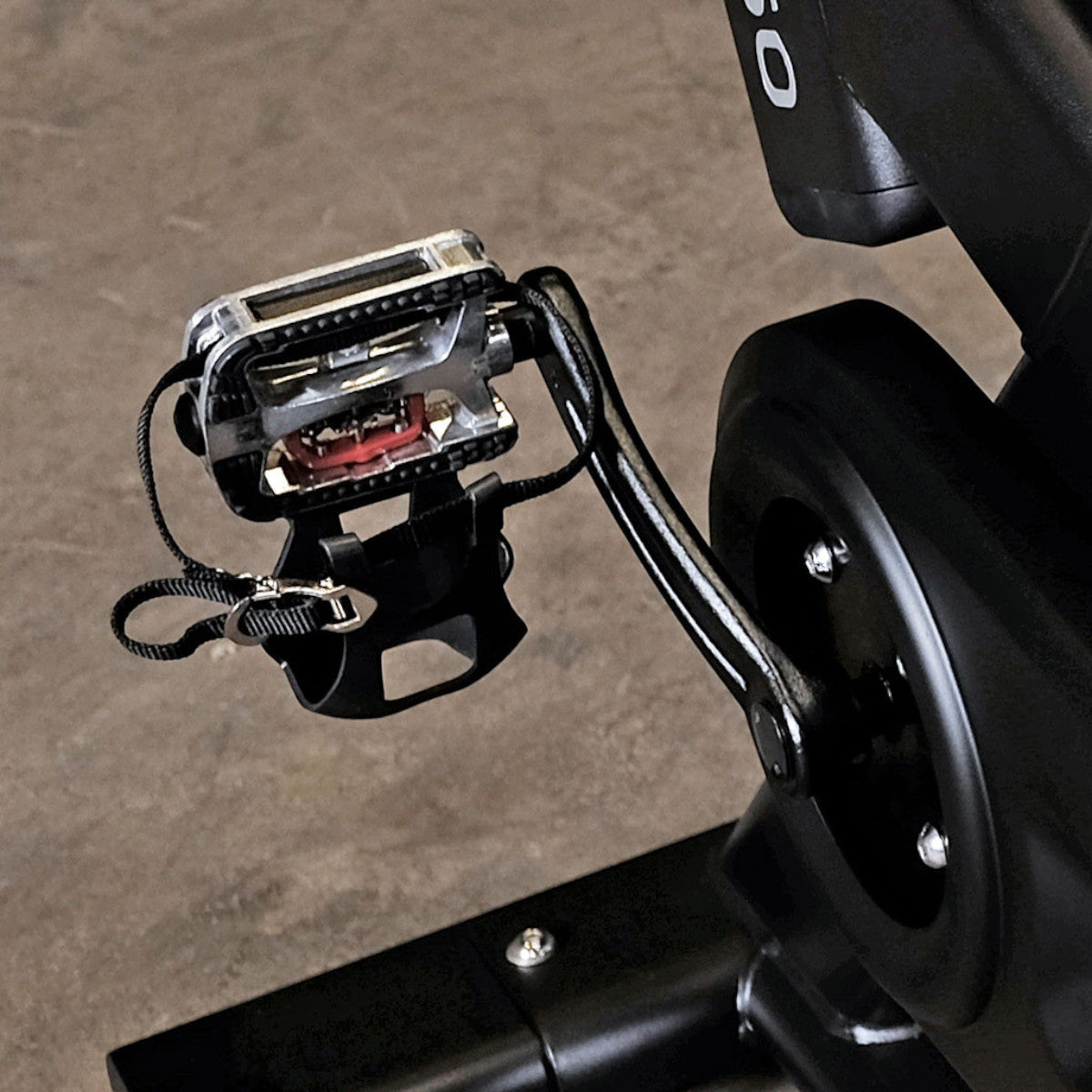 Body-Solid Endurance ESB250 Indoor Cycle pedal 