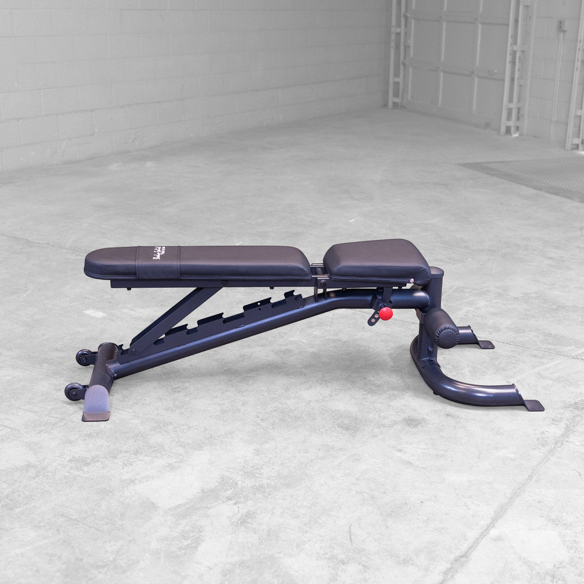 Body-Solid GFID100B Flat Incline Decline Bench flat position