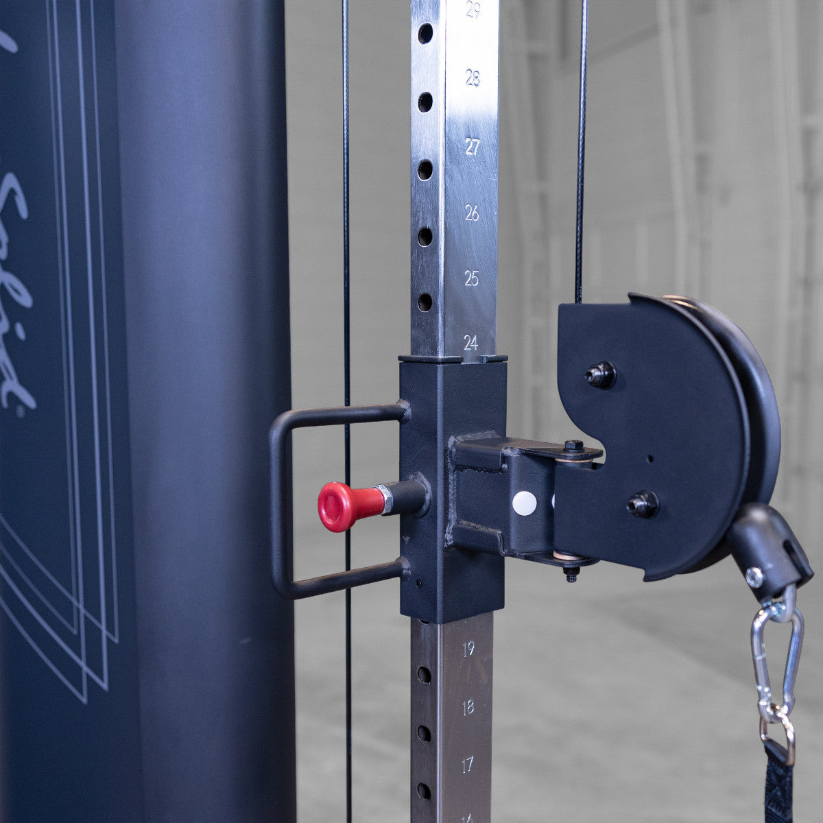 Body-Solid Pro ClubLine S2FTX Series II Functional Trainer adjustment closeup