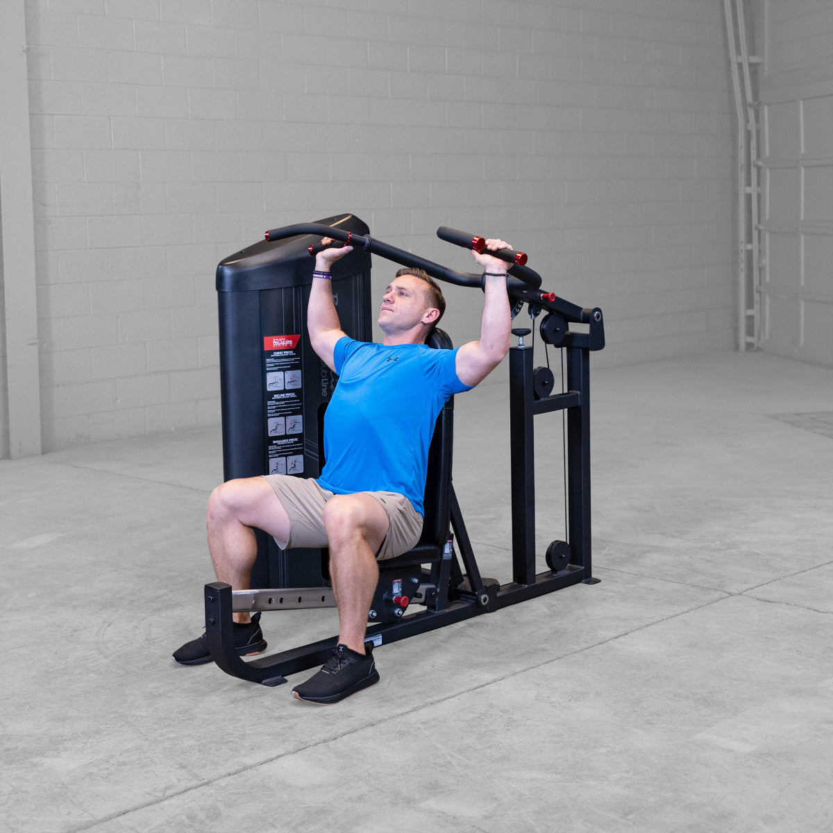 Body-Solid S2MPX Pro ClubLine Series 2 Flat, Incline, & Shoulder Press Machine man exercising