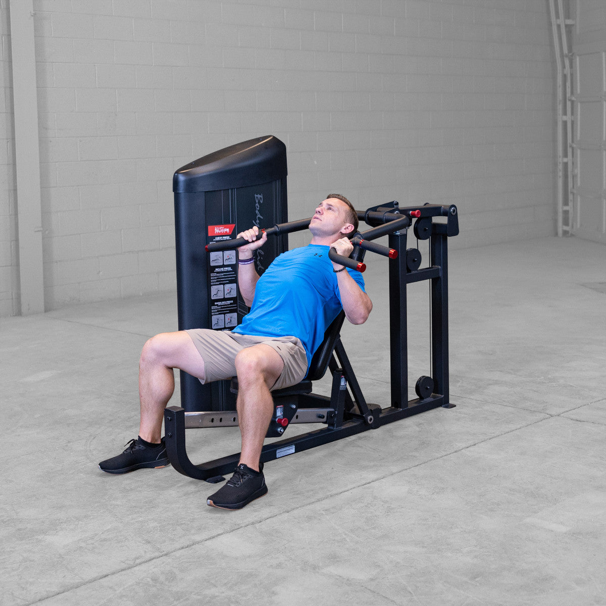 Body-Solid S2MPX Pro ClubLine Series 2 Flat, Incline, & Shoulder Press Machine man exercising