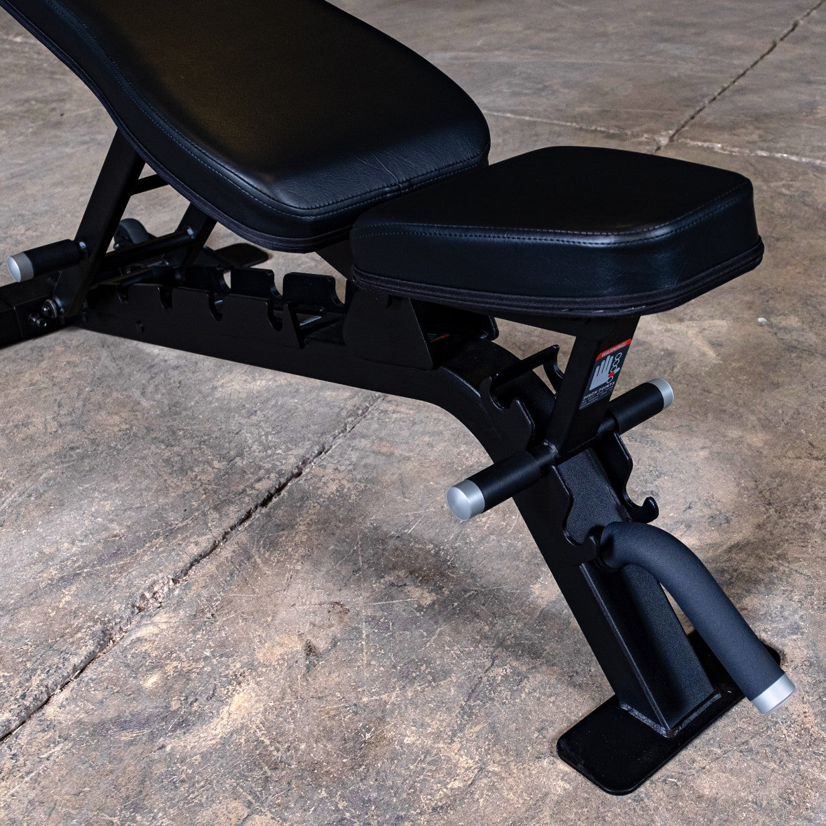 Body-Solid SFID325B Pro ClubLine Flat Incline Decline Bench closeup