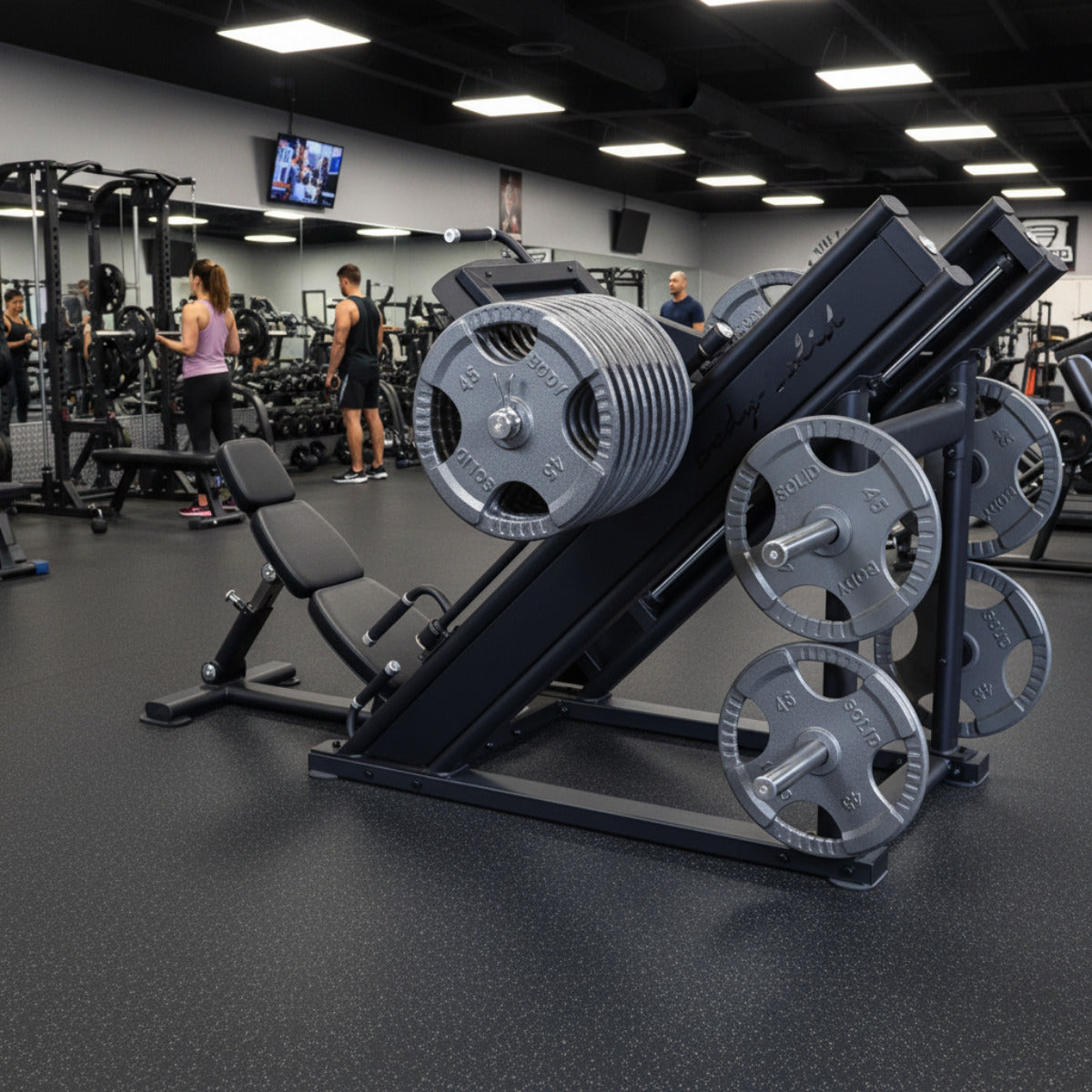 Body-Solid Pro Clubline SGLP500 Leg Press in gym